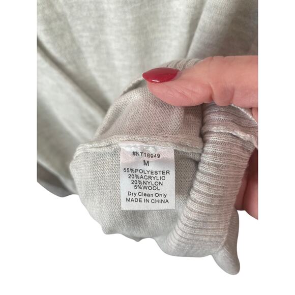 KORYE Sweater Oatmeal Heathered Knit Tie Hip Detail Med NWOT - Picture 3 of 4